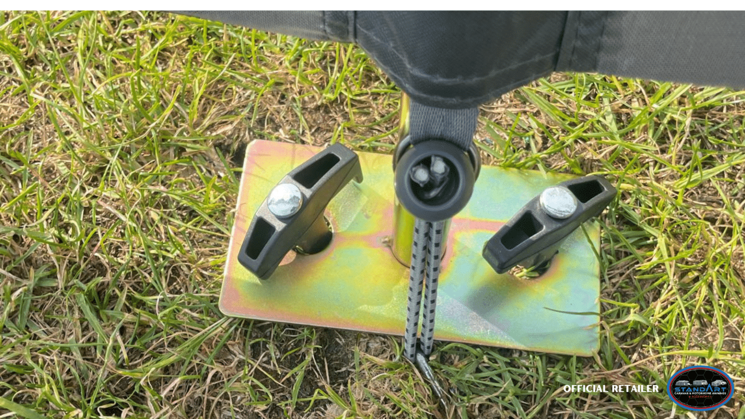 A close up of the blade and motor on a kite.